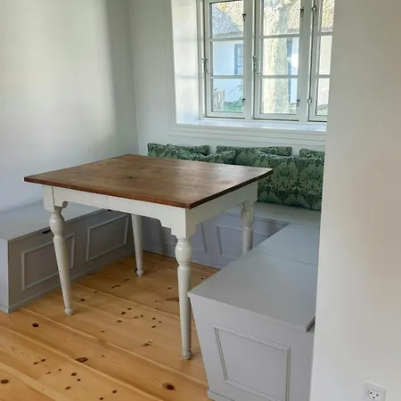 Historic Kikhavn Summer House With Ocean View Casa vacanze Hundested