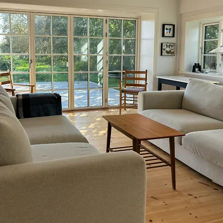 Historic Kikhavn Summer House With Ocean View